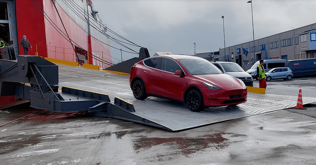 Tesla - sjøveien til Trondheim