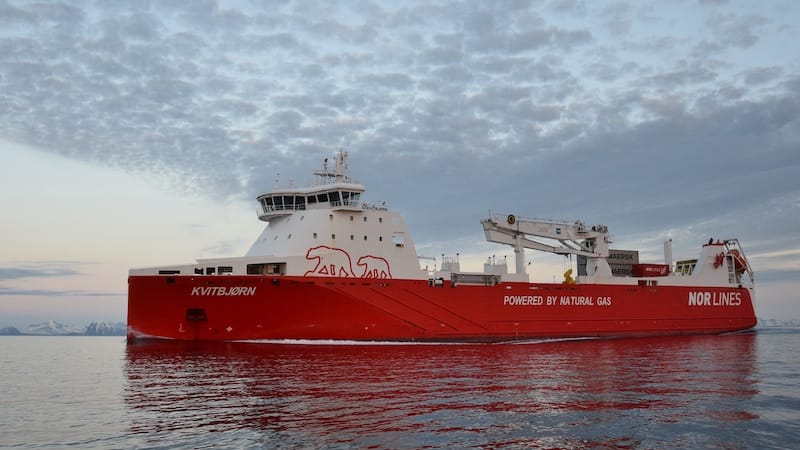 Samskip Kvitbjørn og Samskip Kvitnos går som linjeskip mellom Rotterdam og Europas nordligste by, Hammerfest