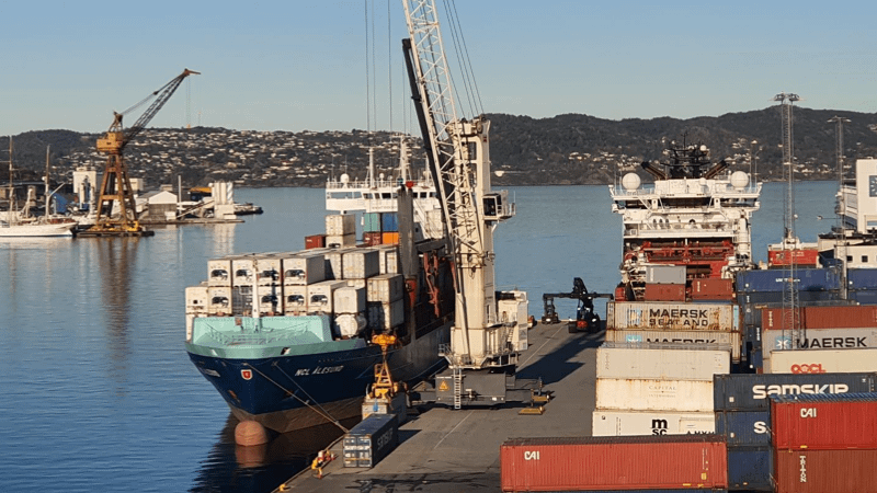 Lasting og lossing i Bergen Havn